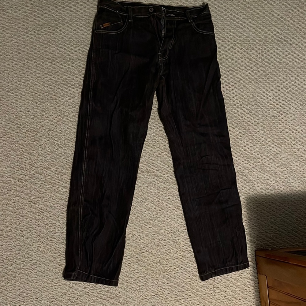 Nice pair of baggy Y2K jeans